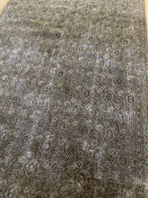 Load image into Gallery viewer, Vintage Medium Area Rug 6’ x 9’8”