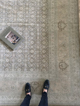 Load image into Gallery viewer, Vintage Tabriz 9’2” x 12’1”