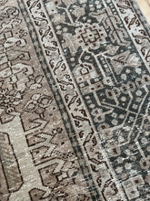 Load image into Gallery viewer, Antique Karaja 7’11” x 11’1”
