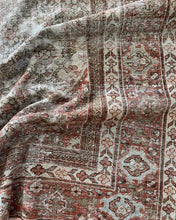 Load image into Gallery viewer, Vintage Mahal 8’2” x 11’5”