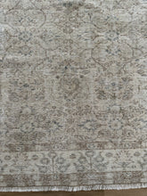 Load image into Gallery viewer, Vintage Turkish 7’7” x 11’4”
