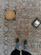 Load image into Gallery viewer, Antique Mahal 11’ x 13’5”