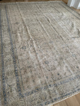 Load image into Gallery viewer, Vintage Turkish 8’10” x 11’4”
