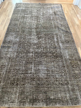Load image into Gallery viewer, Antique Malayer 6’ x 11’