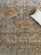 Load image into Gallery viewer, Vintage Doroksh 9’6” x 12’6”