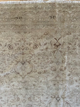 Load image into Gallery viewer, Vintage Kayseri 7’8” x 11’5”