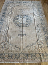 Load image into Gallery viewer, Vintage Turkish 7’3” x 10’4”