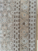 Load image into Gallery viewer, Vintage Tabriz 7’9” x 10’9”