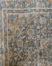 Load image into Gallery viewer, Antique Scatter Rug 4’5” x 6’4”
