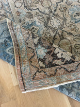 Load image into Gallery viewer, Designer Large Area Rug #107 9’ x 12’1”