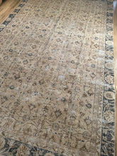 Load image into Gallery viewer, Vintage Turkish 6’3” x 10’
