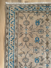 Load image into Gallery viewer, Vintage Turkish 3’3” x 11’4”
