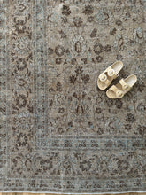 Load image into Gallery viewer, Vintage Doroksh 7’1” x 9’7”