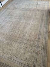 Load image into Gallery viewer, Vintage Kayseri 8’ x 11’11”