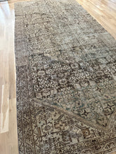 Load image into Gallery viewer, Antique Malayer Gallery Rug 5’9” x 13’