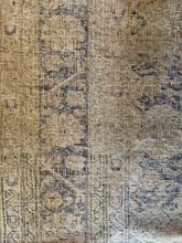 Load image into Gallery viewer, Turkish Area Rug 6’6” x 9’5”