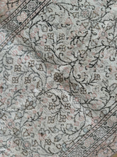 Load image into Gallery viewer, Vintage Kayseri 2’2” x 9’1”