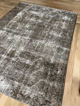 Load image into Gallery viewer, Antique Small Area Rug 5’10” x 7’10”