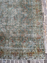 Load image into Gallery viewer, Antique Tabriz 4’7” x 6’4”