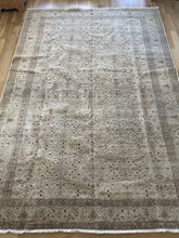 Load image into Gallery viewer, Vintage Kayseri 6’9” x 9’7”