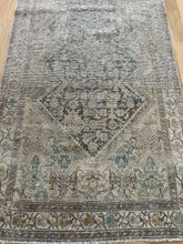 Load image into Gallery viewer, Antique Malayer 3’ x 12’6”