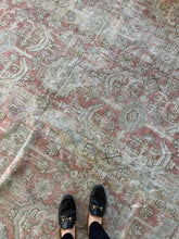 Load image into Gallery viewer, Designer Large Area Rug #117 10’ x 14’