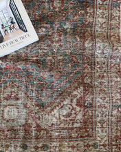 Load image into Gallery viewer, Antique Malayer Scatter Rug 4’ x 6’3”