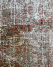 Load image into Gallery viewer, Antique Mahal 8’5” x 11’1”