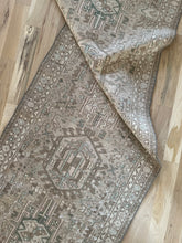 Load image into Gallery viewer, Vintage Heriz 2’7” x 15’5” Runner