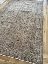 Load image into Gallery viewer, Vintage Turkish 7’4” x 10’11”