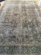Load image into Gallery viewer, Vintage Tabriz 8’9” x 12’6”