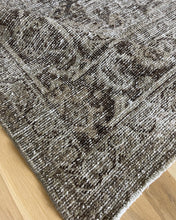 Load image into Gallery viewer, Antique Large Area Rug 9’3” x 12’10”