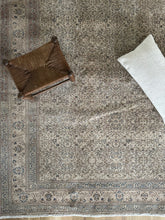 Load image into Gallery viewer, Vintage Kayseri 8’5” x 12’