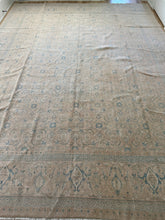 Load image into Gallery viewer, Vintage Tabriz 9’9” x 12’7”
