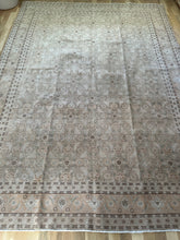 Load image into Gallery viewer, Vintage Tabriz 7’9” x 10’9”