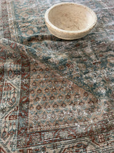 Load image into Gallery viewer, Antique Malayer Scatter Rug 4’4” x 6’10”
