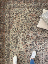 Load image into Gallery viewer, Vintage Tabriz 9’10” x 12’4”