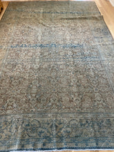 Load image into Gallery viewer, Vintage Area Rug 6’10” x 10’1”