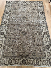 Load image into Gallery viewer, Antique Malayer 4’7” x 6’10”