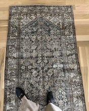 Load image into Gallery viewer, Antique Malayer 3’2” x 13’5”