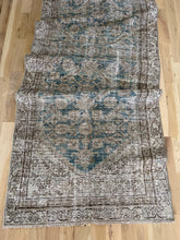 Load image into Gallery viewer, Antique Designer Runner #121 3’1” x 9’10”