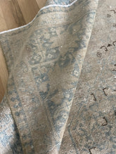 Load image into Gallery viewer, Designer Area Rug #106 8’ x 10’3”