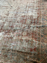 Load image into Gallery viewer, Antique Designer Mahal 9’8” x 13’9”