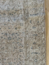 Load image into Gallery viewer, Vintage Turkish 3’9” x 6’7”