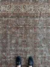 Load image into Gallery viewer, Antique Halep 8’4” x 12’9”