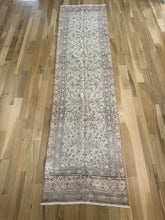 Load image into Gallery viewer, Vintage Kayseri 2’2” x 9’1”