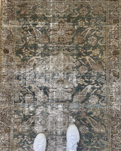 Load image into Gallery viewer, Antique 3’3” x 12’7” Runner