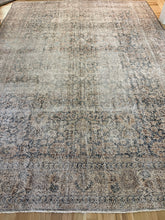 Load image into Gallery viewer, Vintage Large Turkish Area Rug 8’9” x 12’3”