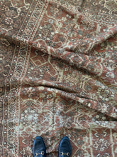 Load image into Gallery viewer, Antique Mahal 8’1” x 11’11”