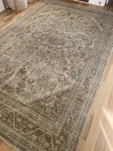 Load image into Gallery viewer, Vintage Medium Area Rug 6’8” x 10’